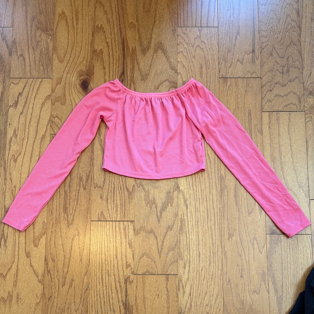 PrettyLittleThing Pink Off-Shoulder Crop Top